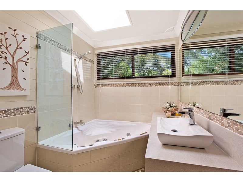 13 Yiremba Place, Forestville NSW 2087