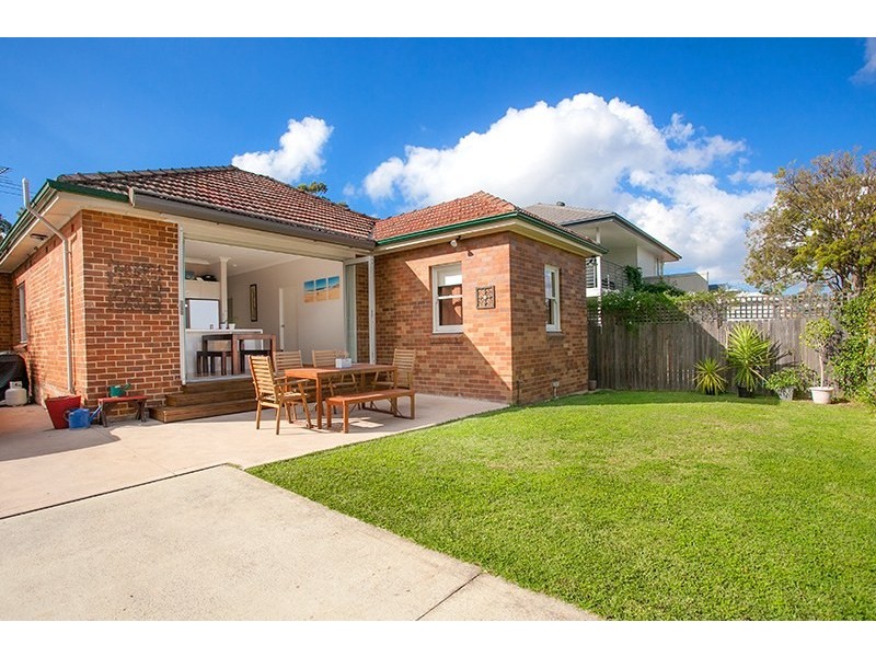 16 Wakehurst Parkway, Seaforth NSW 2092
