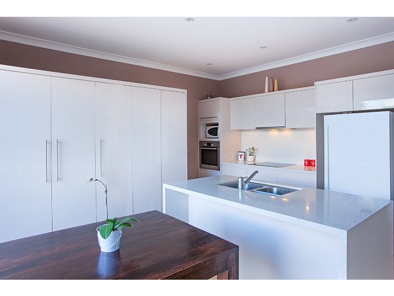 16 Wakehurst Parkway, Seaforth NSW 2092