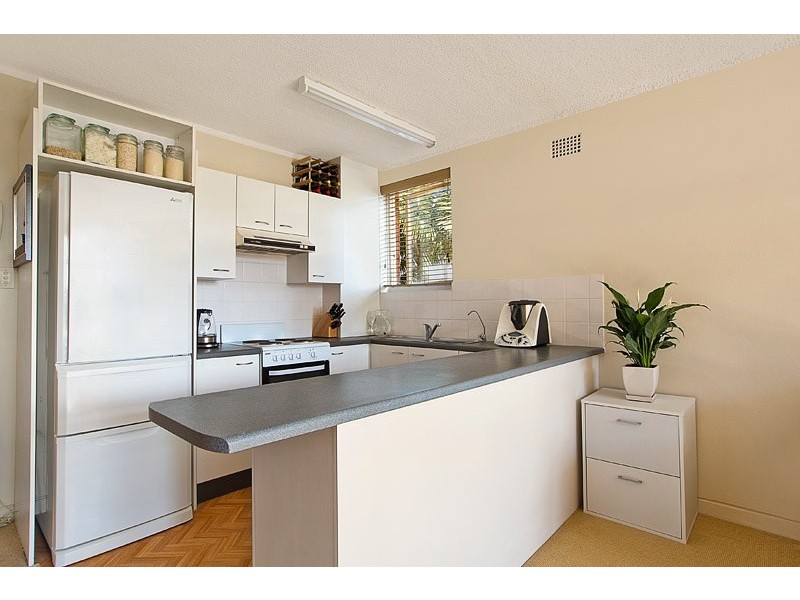 10/2 Campbell Parade, Manly Vale NSW 2093