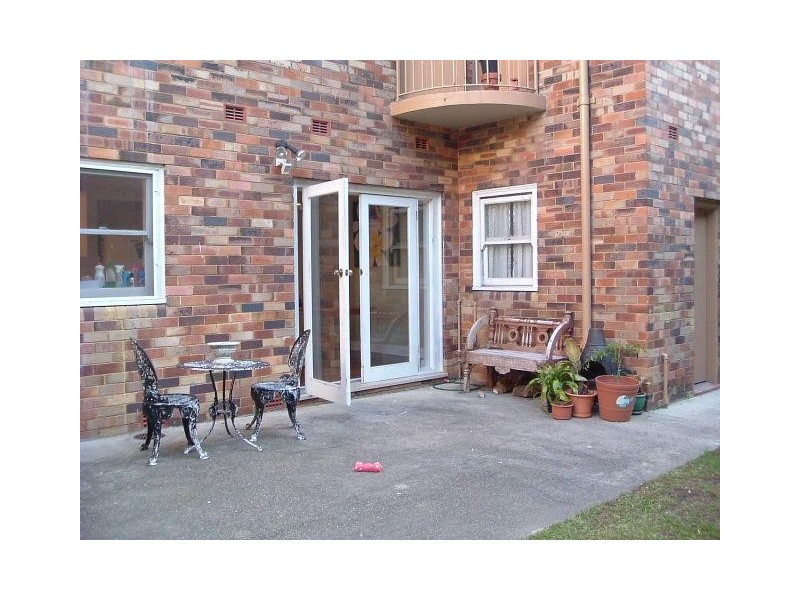 2/96 Lauderdale Avenue, Fairlight NSW 2094