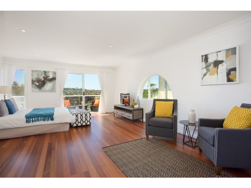 44 Curl Curl Parade, Curl Curl NSW 2096