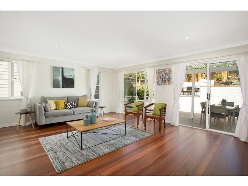 44 Curl Curl Parade, Curl Curl NSW 2096