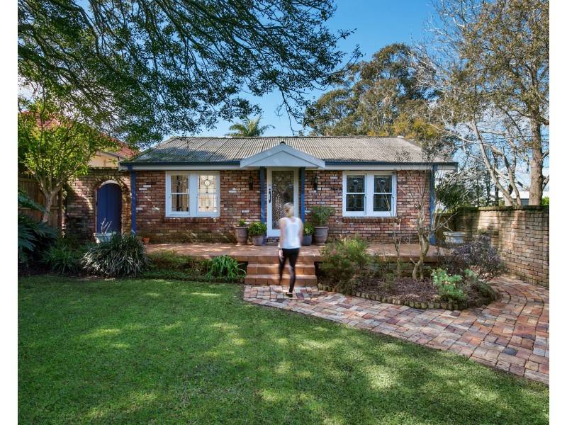 43 Wakehurst Parkway, Seaforth NSW 2092