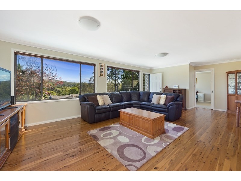 10 Kirkstone Road, Wheeler Heights NSW 2097