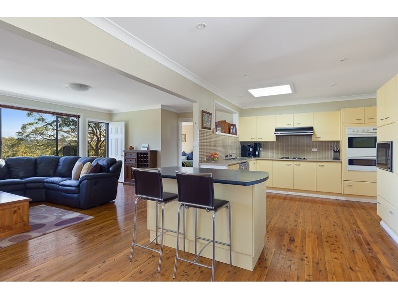10 Kirkstone Road, Wheeler Heights NSW 2097