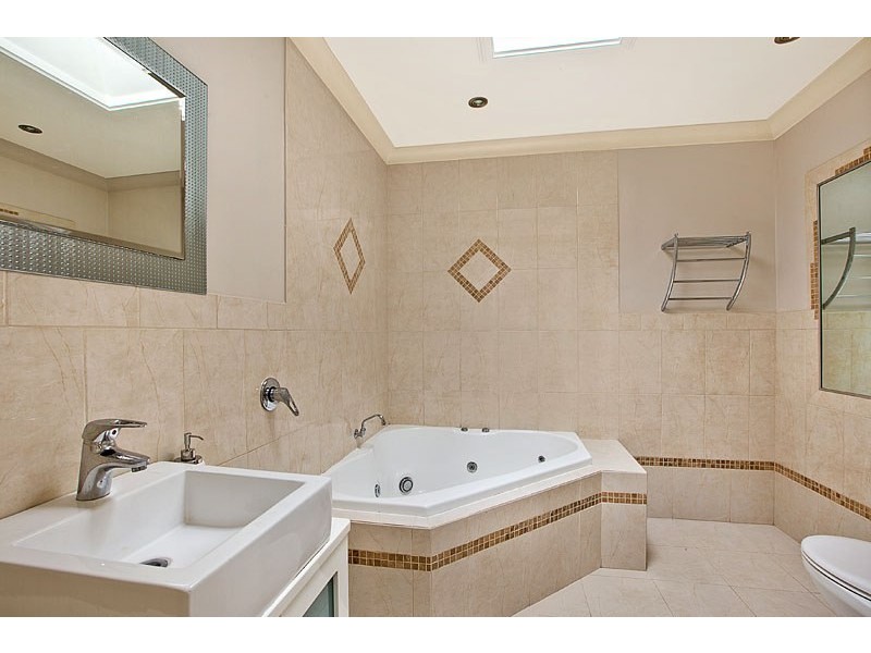 53 Calool Crescent, Belrose NSW 2085