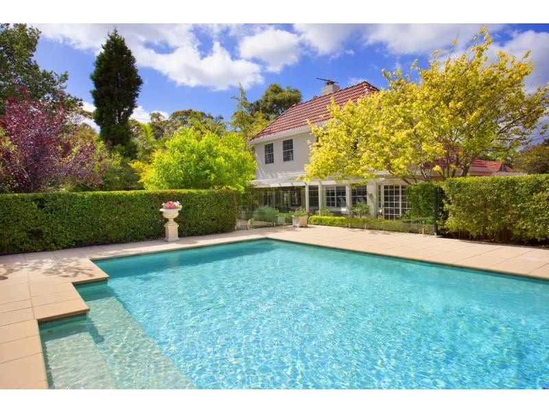 4 Garner Avenue, Frenchs Forest NSW 2086