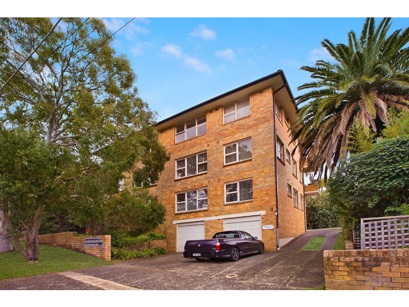 1/2 Griffin Street, Manly NSW 2095