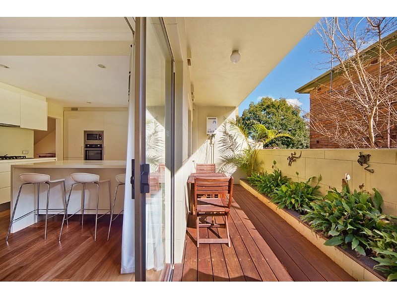 2/10 Wood Street, Manly NSW 2095