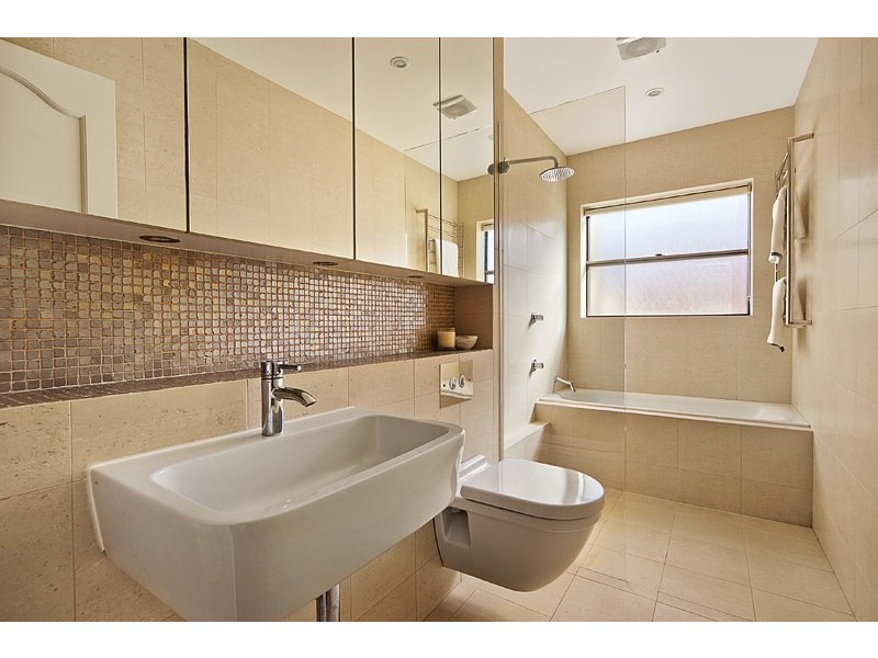 2/10 Wood Street, Manly NSW 2095