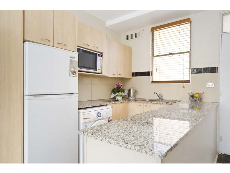 8/15 East Esplanade, Manly NSW 2095