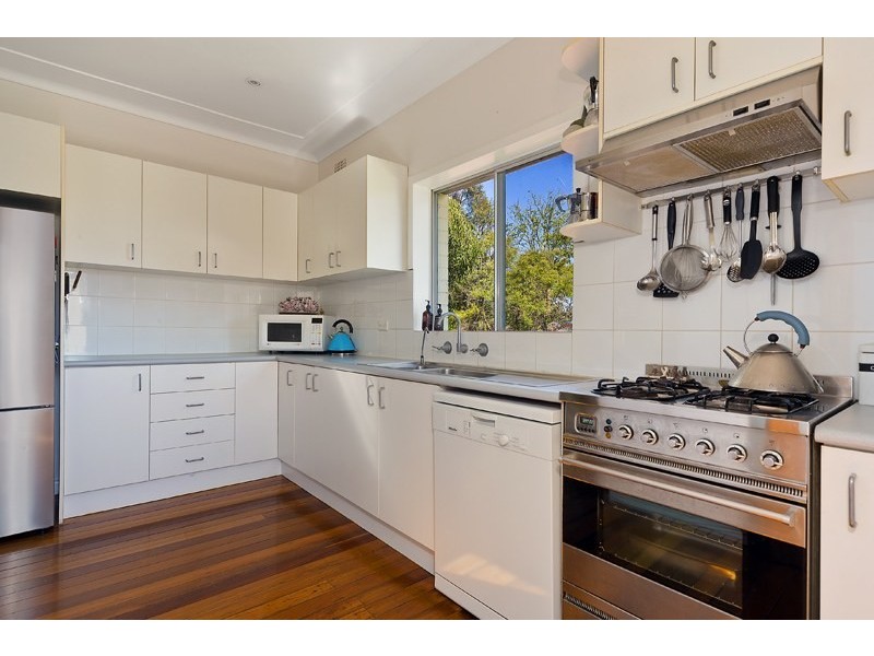 2/16 Wyuna Avenue, Freshwater NSW 2096