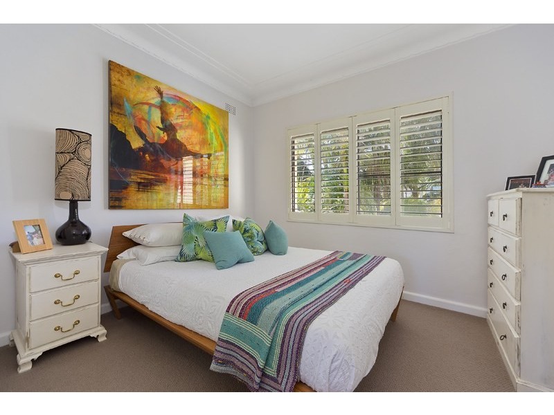 2/16 Wyuna Avenue, Freshwater NSW 2096