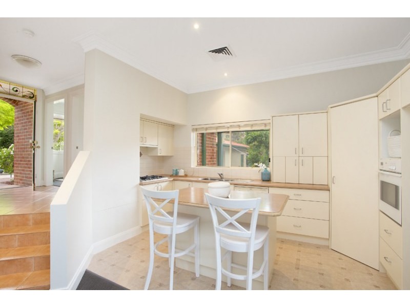 9b Kanangra Crescent, Clontarf NSW 2093