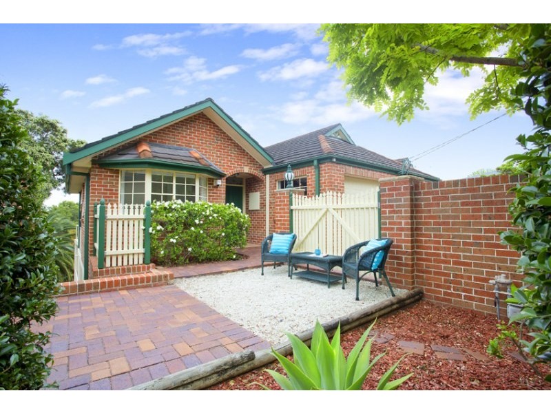 9b Kanangra Crescent, Clontarf NSW 2093