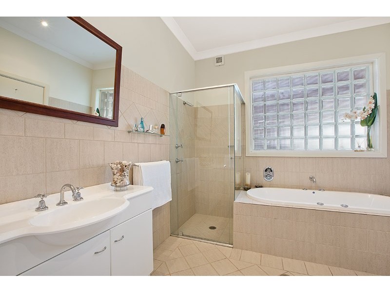 9 Foam Street, Freshwater NSW 2096