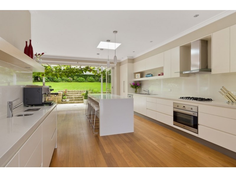 4 Alma Street, Clontarf NSW 2093