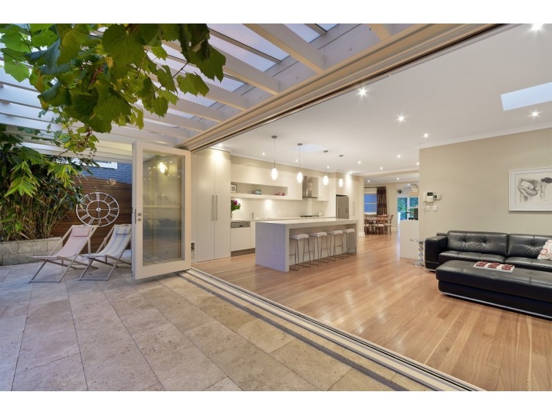 4 Alma Street, Clontarf NSW 2093