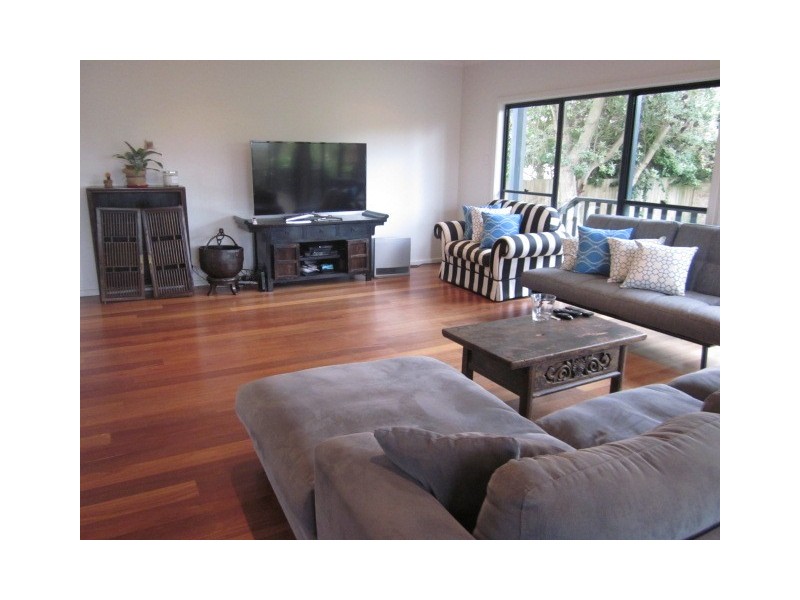 49 Wyadra Avenue, Freshwater NSW 2096