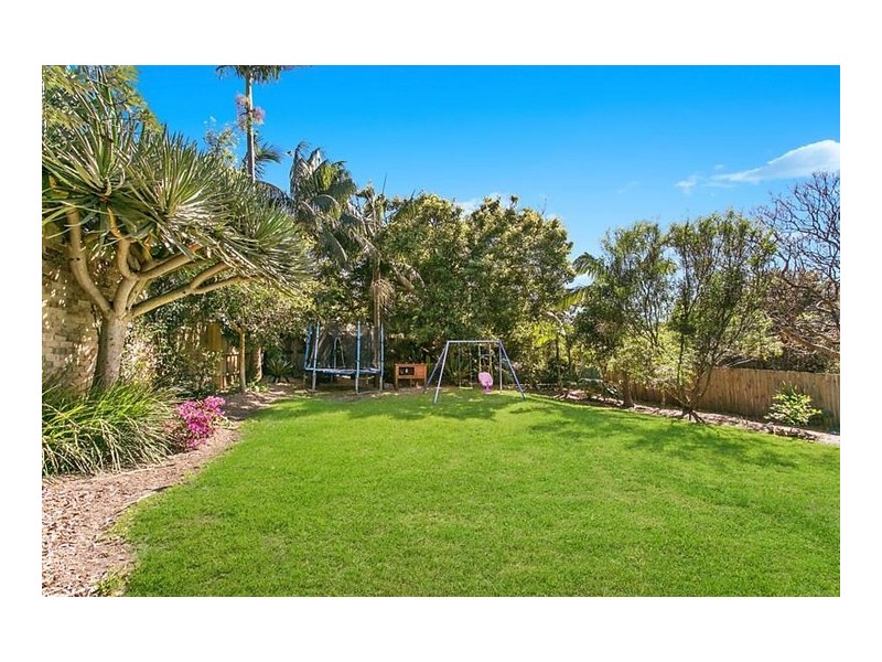 49 Wyadra Avenue, Freshwater NSW 2096