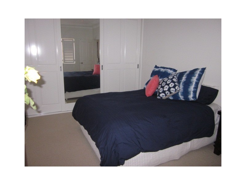 49 Wyadra Avenue, Freshwater NSW 2096