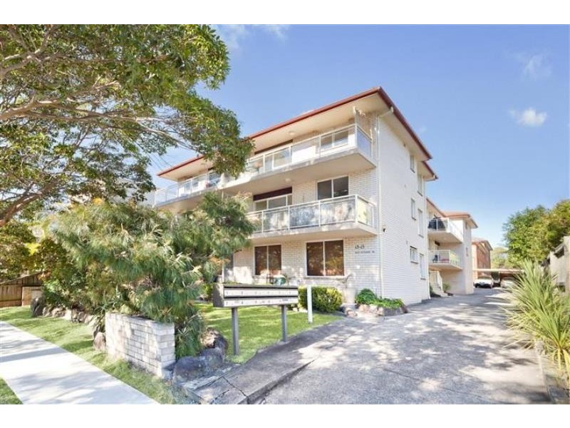 11/13 Boronia Street, Dee Why NSW 2099