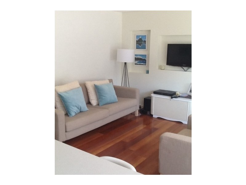 11/13 Boronia Street, Dee Why NSW 2099