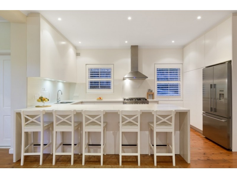 2 Fromelles Avenue, Seaforth NSW 2092