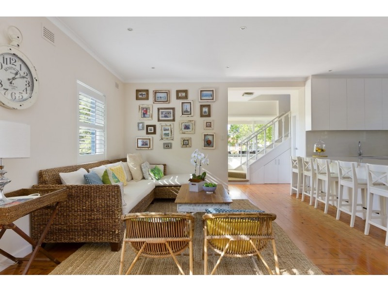 2 Fromelles Avenue, Seaforth NSW 2092