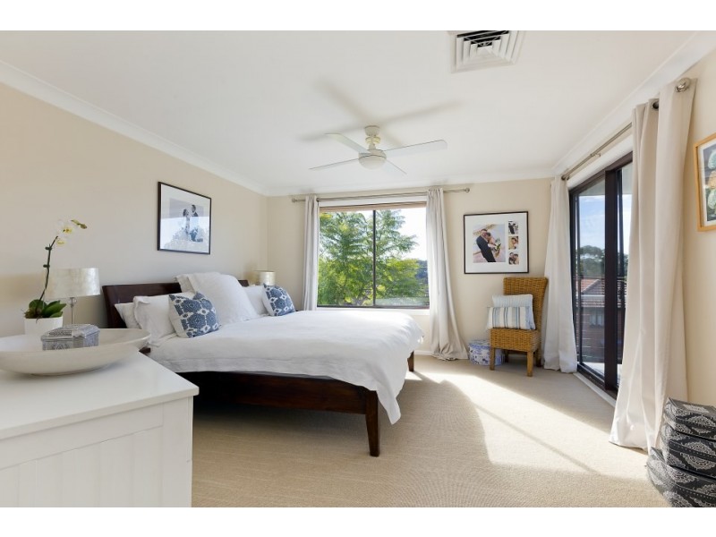 2 Fromelles Avenue, Seaforth NSW 2092