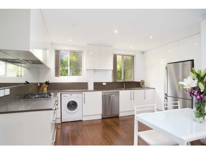 2/15 Jenkins Street, Collaroy NSW 2097