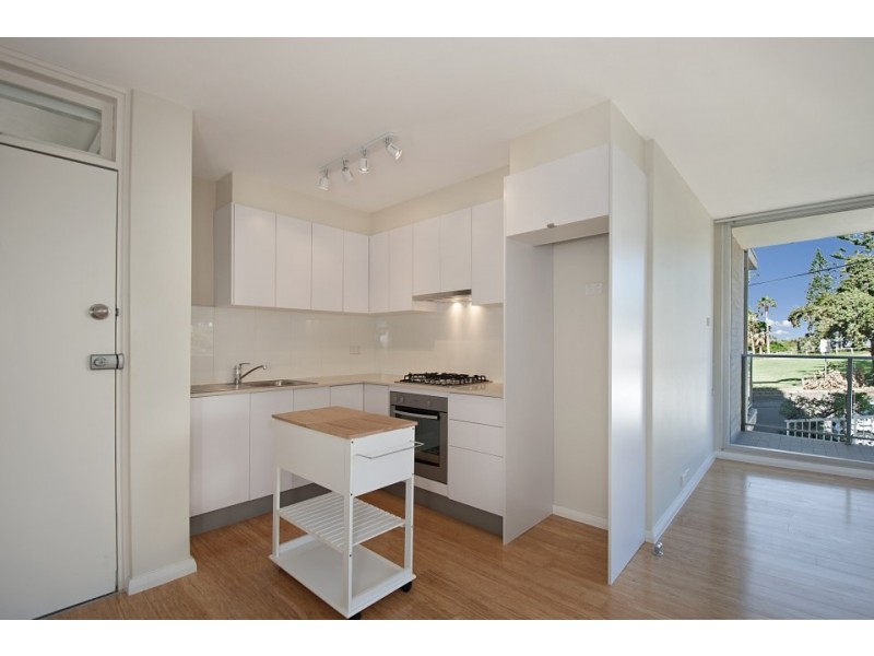 1/30 Moore Road, Freshwater NSW 2096