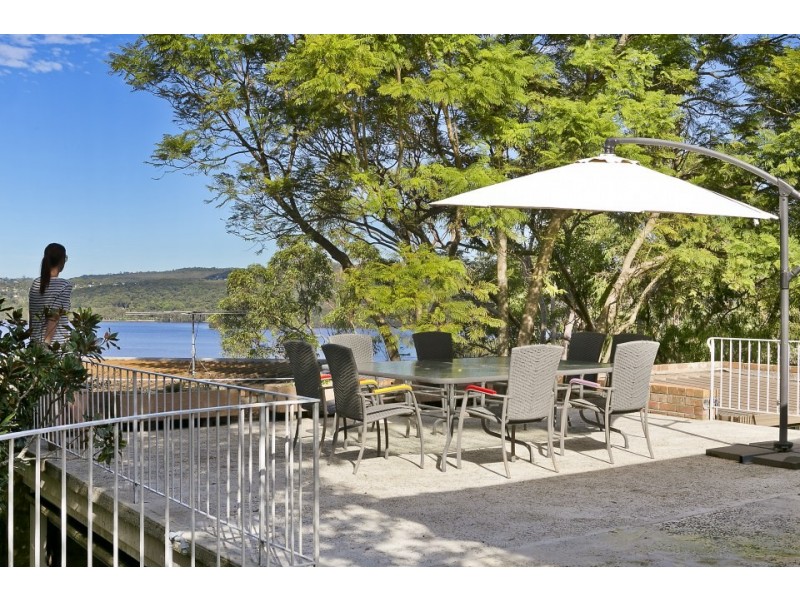 16 Elanora Road, Elanora Heights NSW 2101