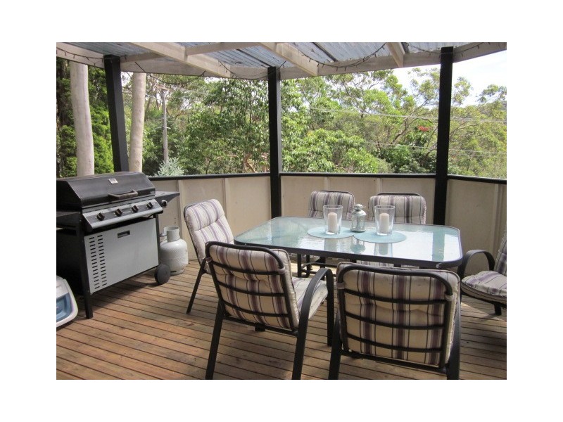 23 Derna Crescent, Allambie Heights NSW 2100