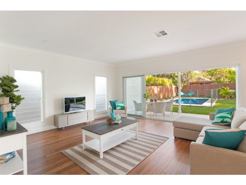4 Ross Street, North Curl Curl NSW 2099