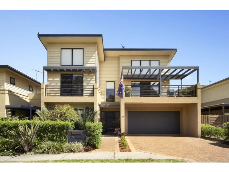 13 Fern Circuit, Warriewood NSW 2102