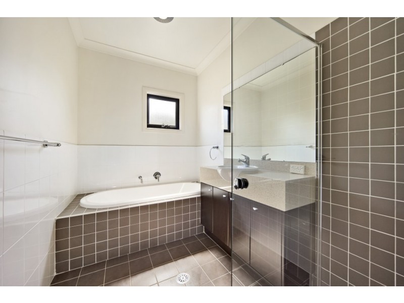 13 Fern Circuit, Warriewood NSW 2102