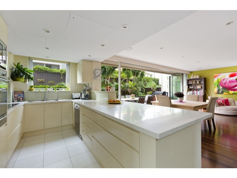 34 Addison Road, Manly NSW 2095