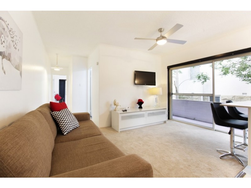 1 & 2/14 Westminster Avenue, Dee Why NSW 2099