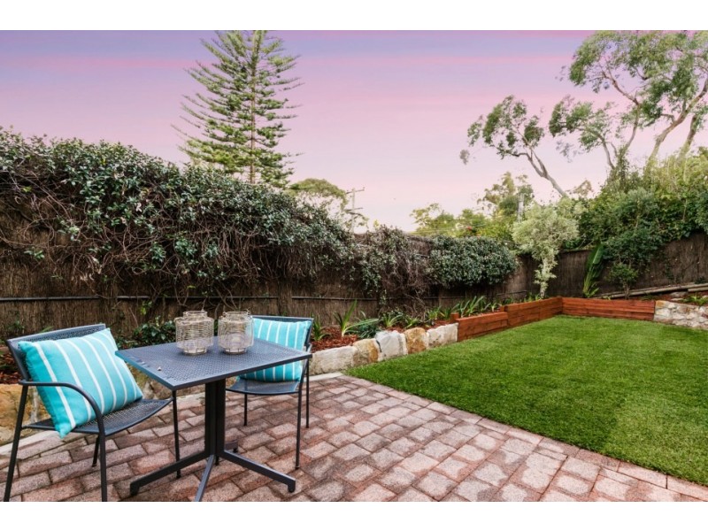 1a Larmer Place, Narraweena NSW 2099