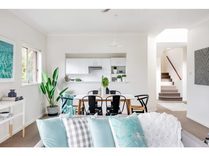 1a Larmer Place, Narraweena NSW 2099