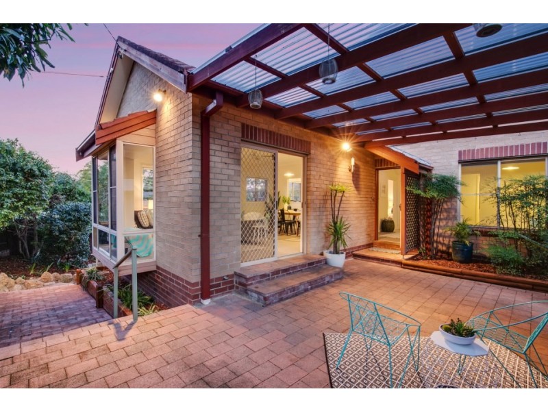 1a Larmer Place, Narraweena NSW 2099