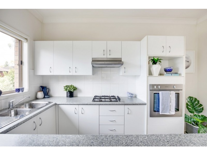 1a Larmer Place, Narraweena NSW 2099