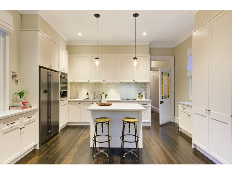 12 Parkview Road, Fairlight NSW 2094