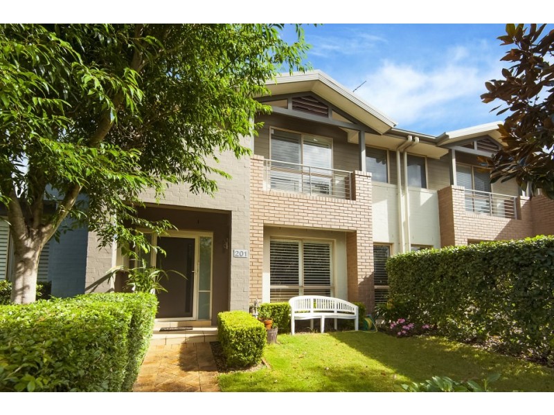 201 MacPherson Street, Warriewood NSW 2102