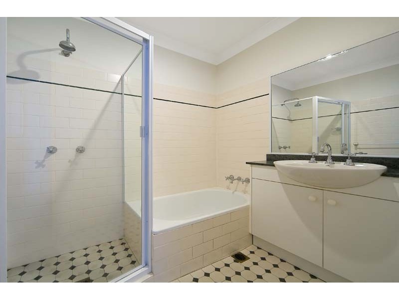 2/14 Clifford Avenue, Fairlight NSW 2094