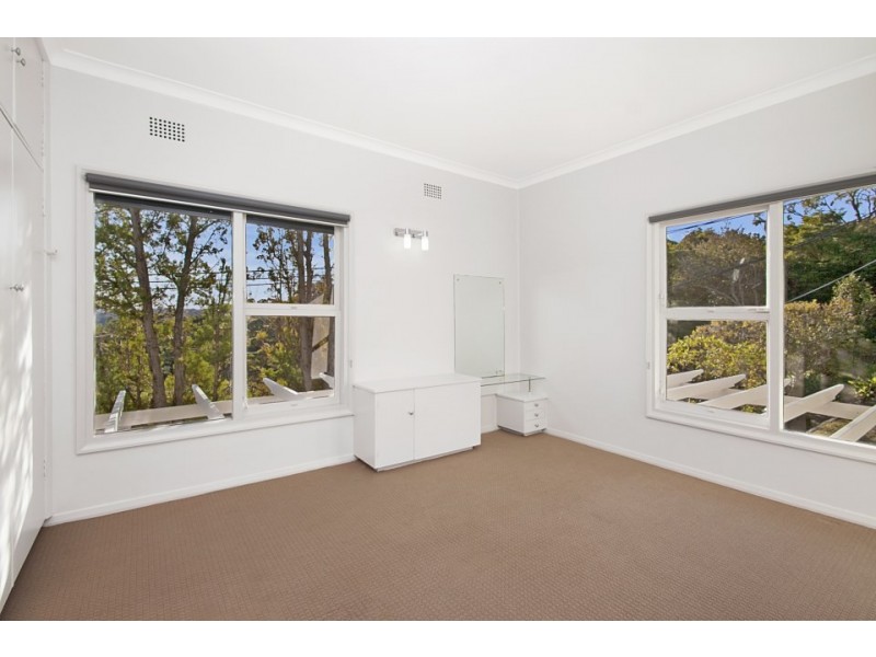 9 Gurney Crescent, Seaforth NSW 2092