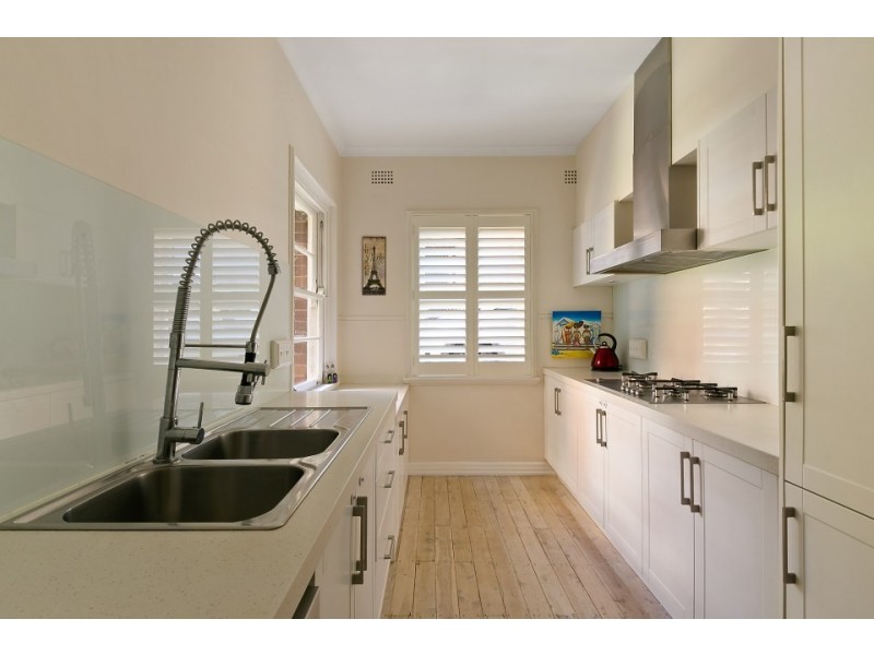 2/17 Laurence Street, Manly NSW 2095