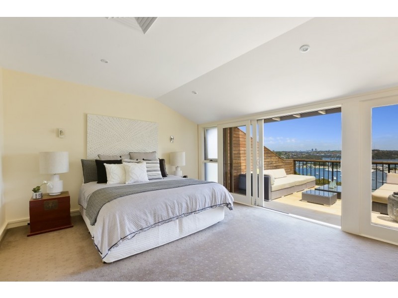 42 Peronne Avenue, Clontarf NSW 2093